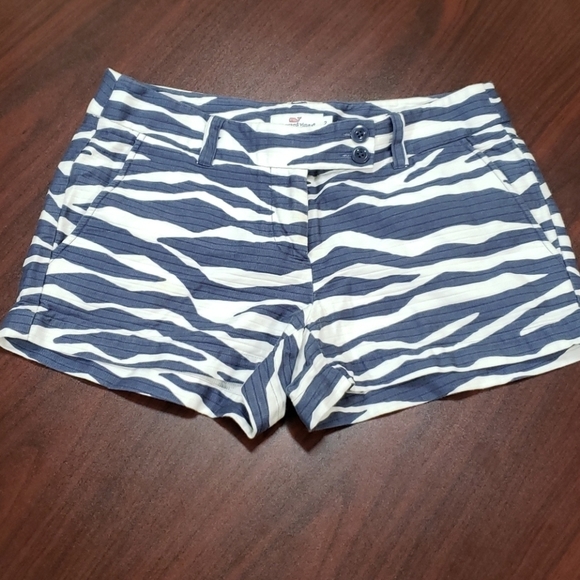 Vineyard Vines Pants - Vineyard Vines Blue Print Shorts